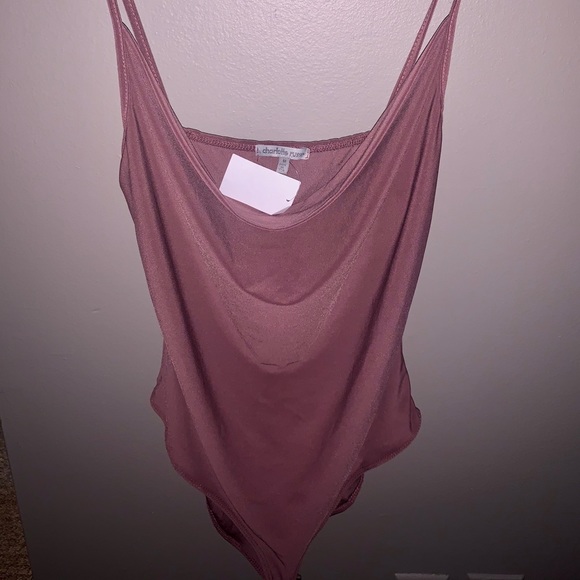 Lookin for a hot night out when quarantine is over - Picture 2 of 2